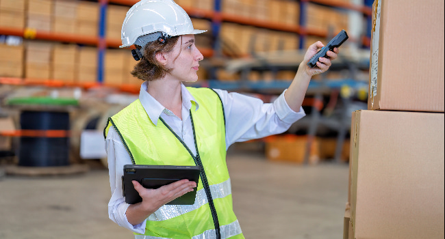 The Role of Real-Time Tracking in Supply Chain Management